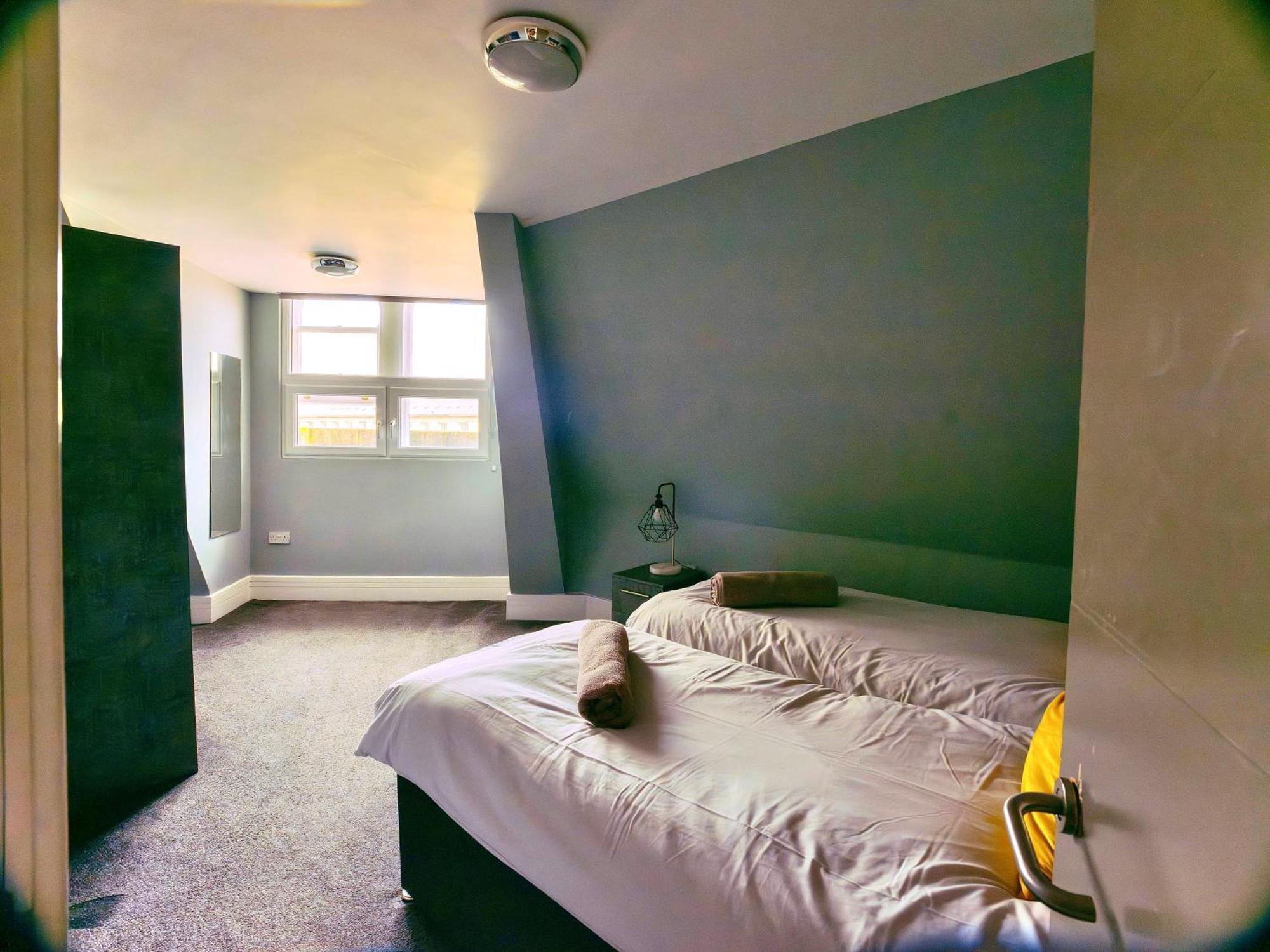 Apartment 2 Bedroom In The Heart Of - Spacious - Sleeps 7 Newcastle upon Tyne