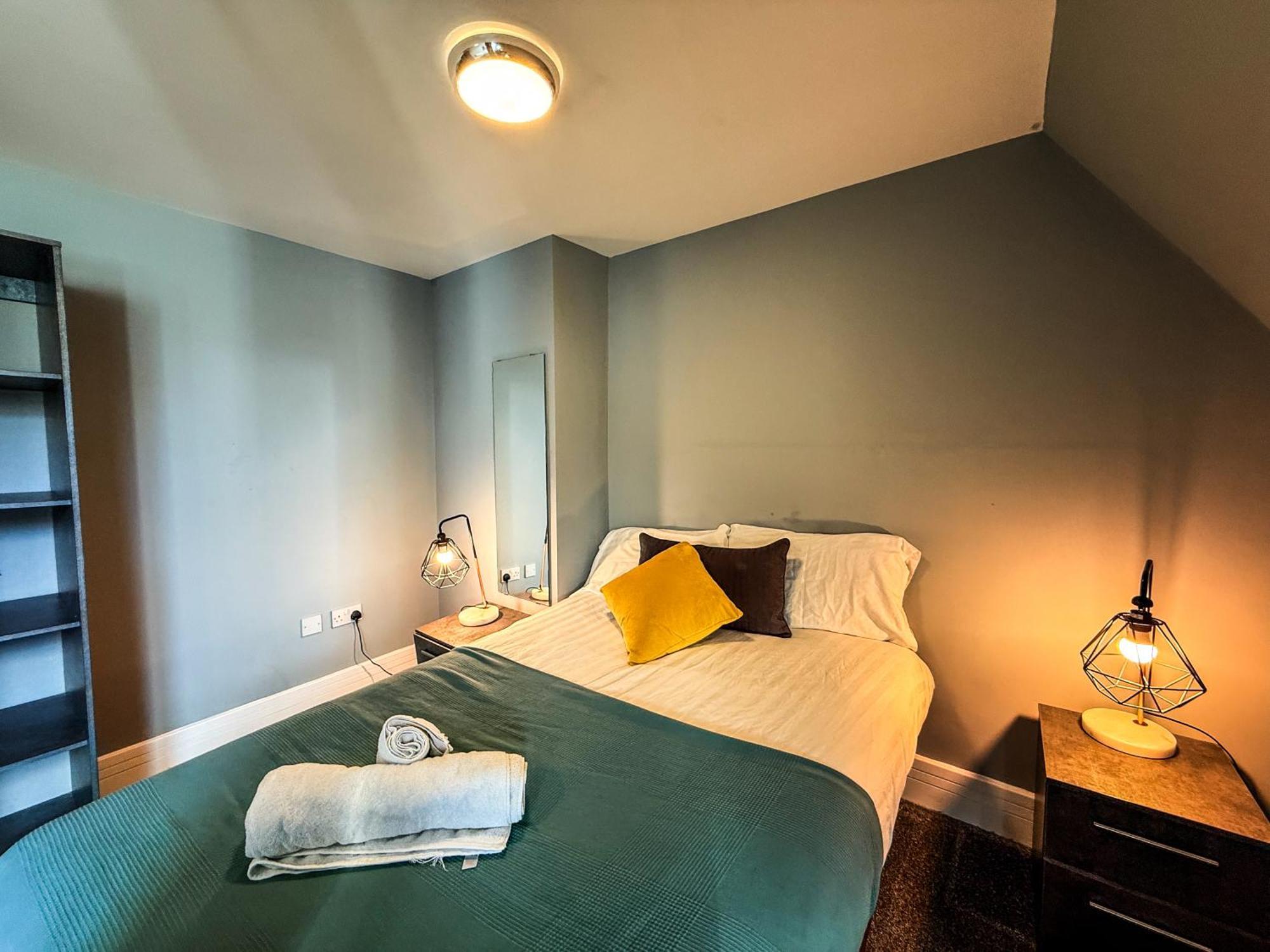 2 Bedroom In The Heart Of - Spacious - Sleeps 7 Apartment Newcastle upon Tyne