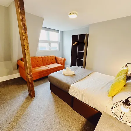 2 Bedroom Apartment In The Heart Of Newcastle - Spacious - Sleeps 7 Exterior photo