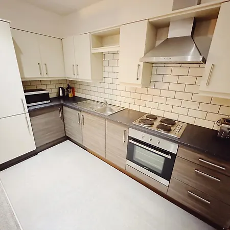 2 Bedroom Apartment In The Heart Of Newcastle - Spacious - Sleeps 7 Exterior photo
