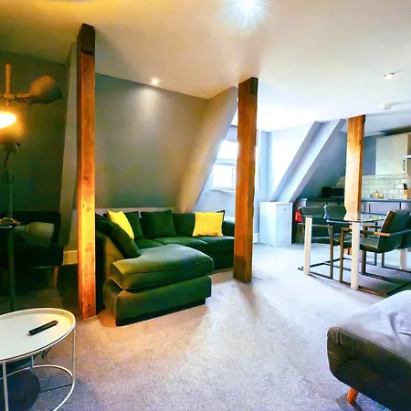 2 Bedroom Apartment In The Heart Of Newcastle - Spacious - Sleeps 7 Exterior photo